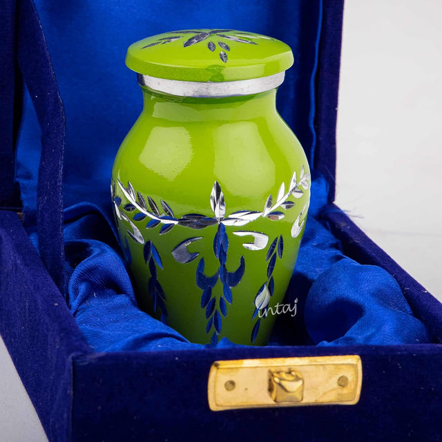 Handcrafted Diamond Cut Cremation Urn – Lime Green Finish – Suitable for Adult Men & Women, Mom & Dad – Small Set of 1