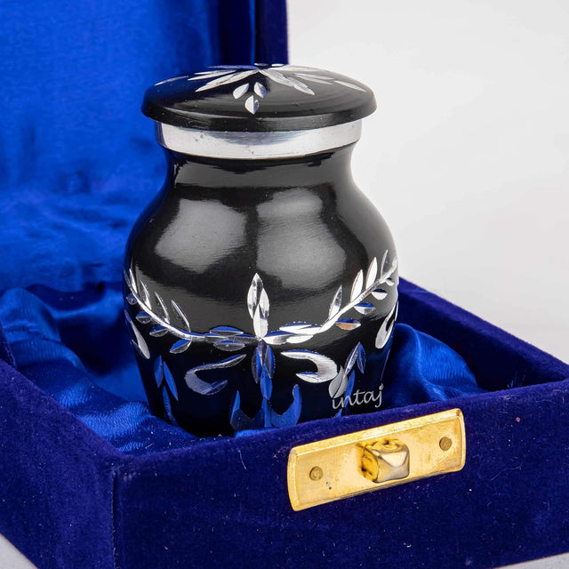 Handcrafted Diamond Cut Cremation Urn – Charcoal Finish Design – Suitable for Adult Men & Women – Small Set of 1