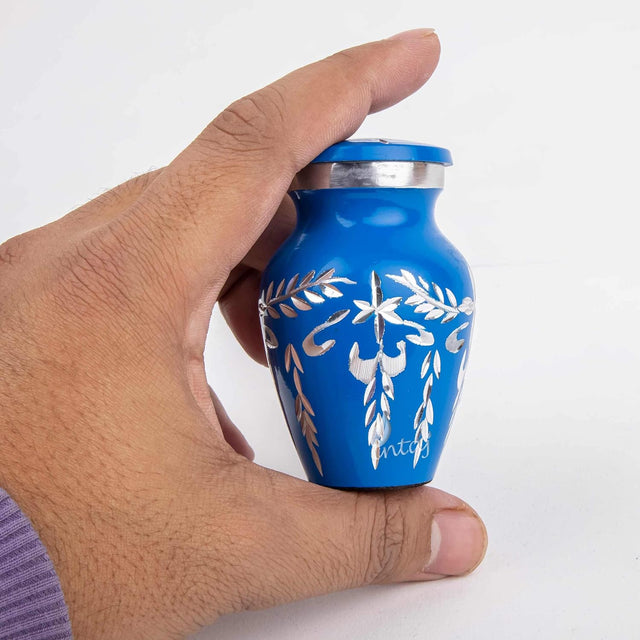 Handcrafted Diamond Cut Cremation Urn – Cobalt Finish – Suitable for Adult Men & Women – Small Set of 1