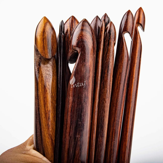 VAHandmade Wooden Crochet Hook - Set of 12 Rosewood Needle Crochet Hooks Set - Yarn Craft Knitting Needle for Chrocheting Lace Doilies Flower Projects (Rosewood, Set of 12 (1mm-25mm))