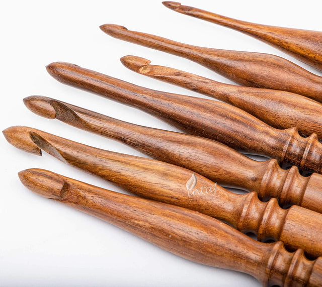 Handmade Wooden Crochet Hook - Rosewood Needle Crochet Hooks Set - Yarn Craft Knitting Needle for Chrocheting Lace Doilies Flower Projects (Mix Wood, 09.00 mm)